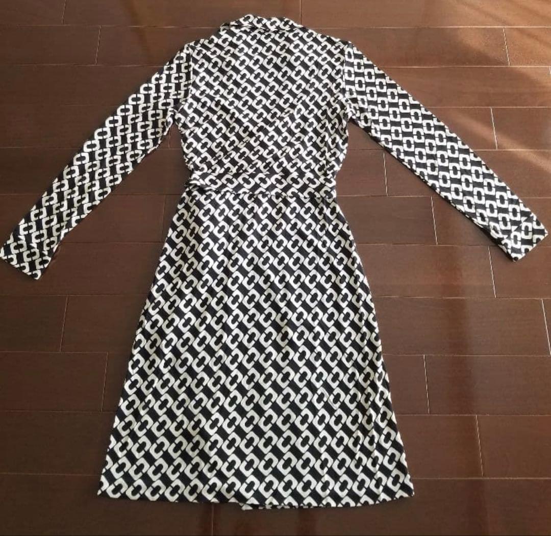 ダイアンフォンフォスティンバーグ　DVF チェーン柄　ラップワンピース