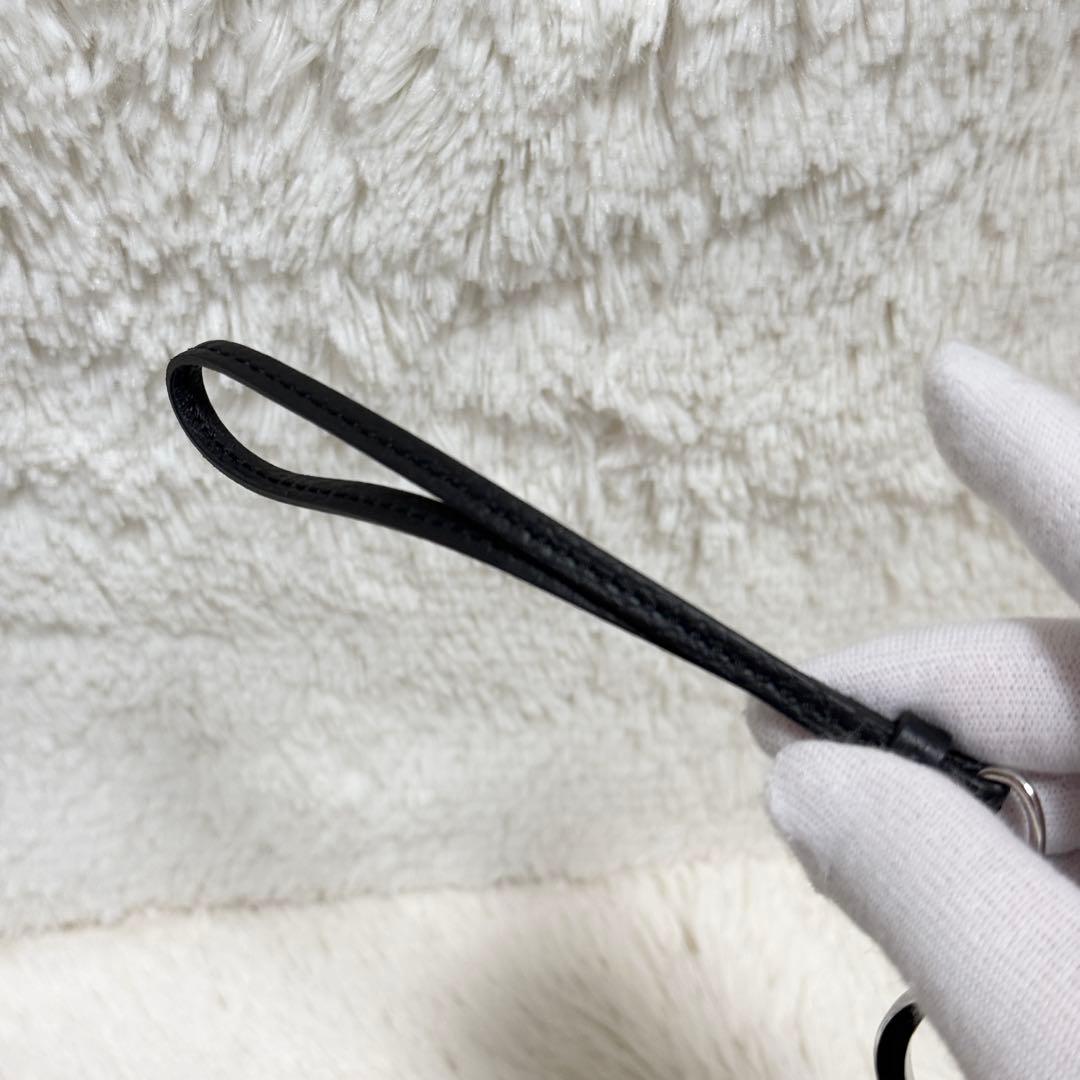 【未使用級】TOD'S アルファベット　バッグチャーム　キーホルダー