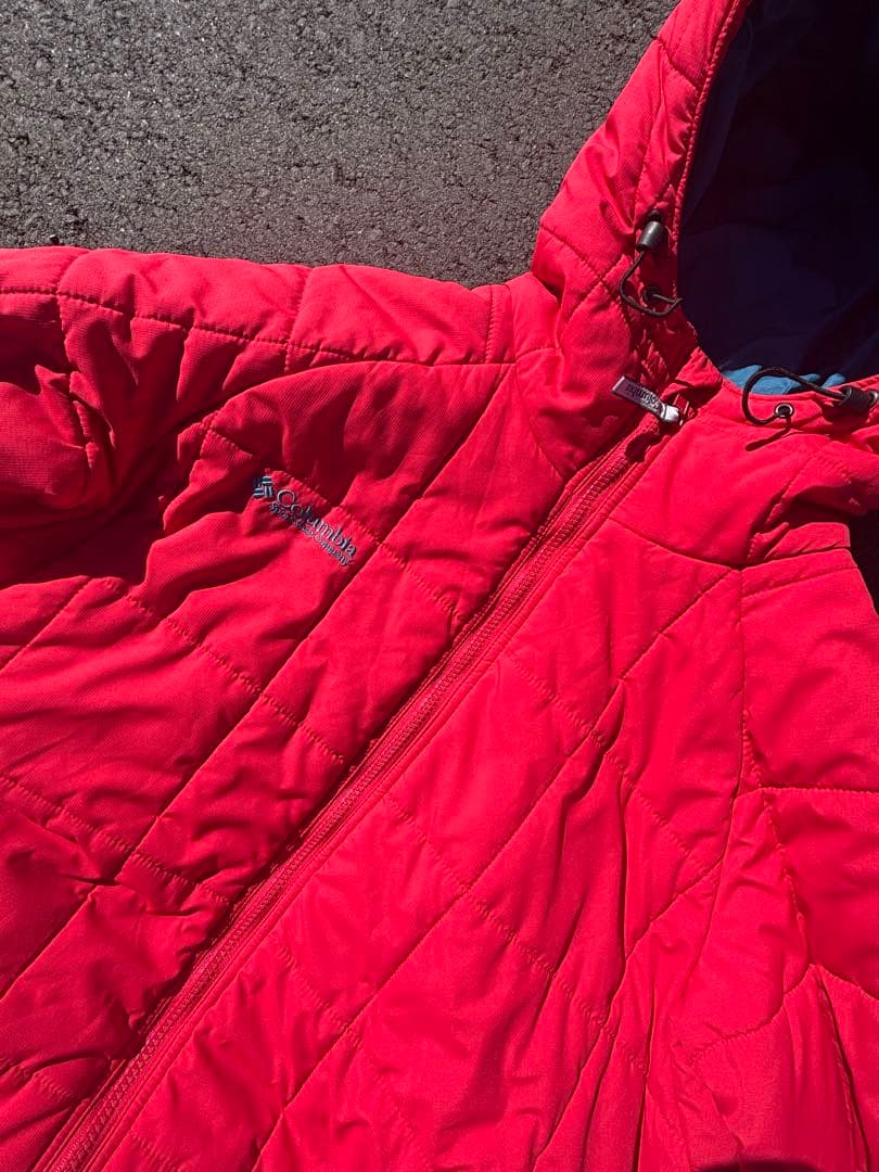 Columbia hooded puffer jacket レッド ライトブルー