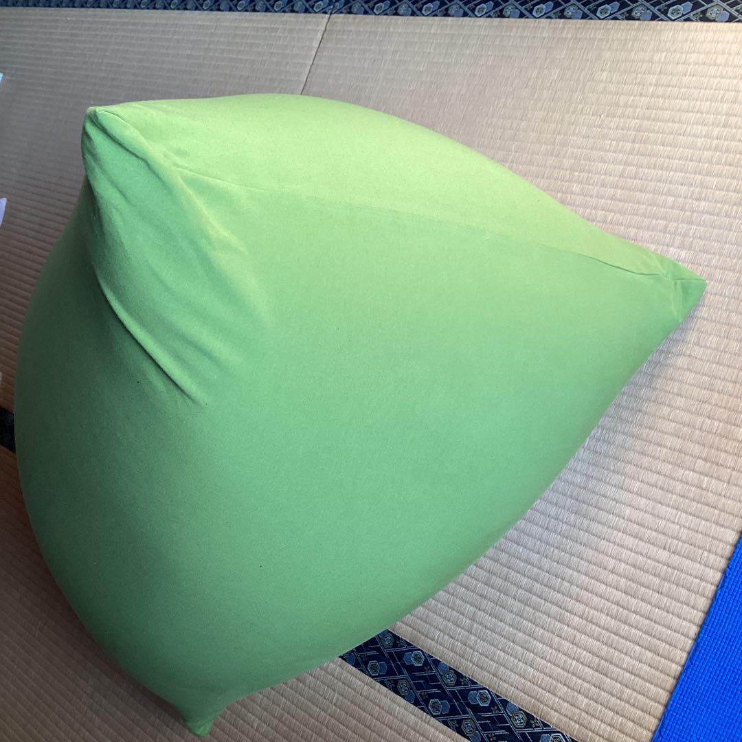 ヨギボー　Yogibo ピラミッド　75cm×75cm×65cm ライムグリーン