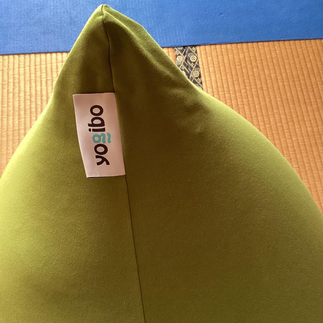 ヨギボー　Yogibo ピラミッド　75cm×75cm×65cm ライムグリーン