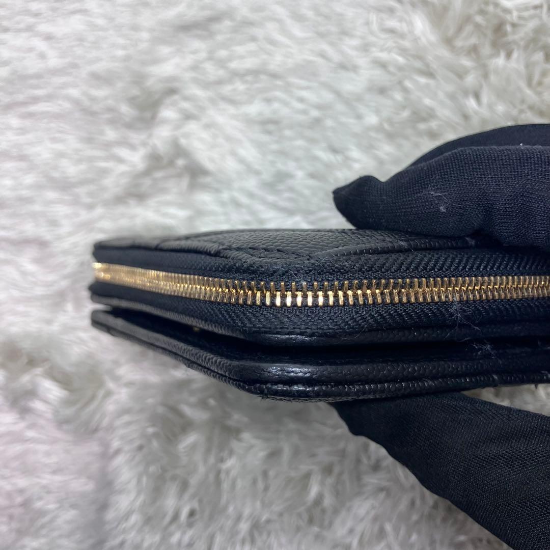 美品✨ サンローラン 二つ折り財布 カサンドラ キャビアスキンYSL Vステッチ