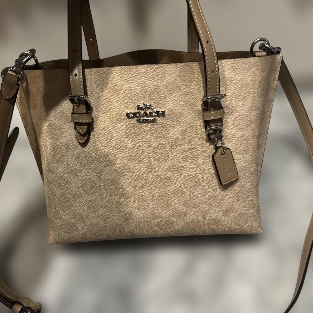 コーチ　coach モリー トート バッグ 25・シグネチャー