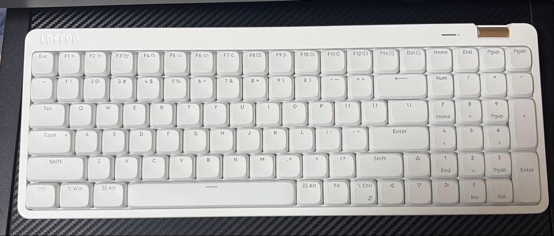 Flow Lite 100キーロープロファイルメカニカルキーボード