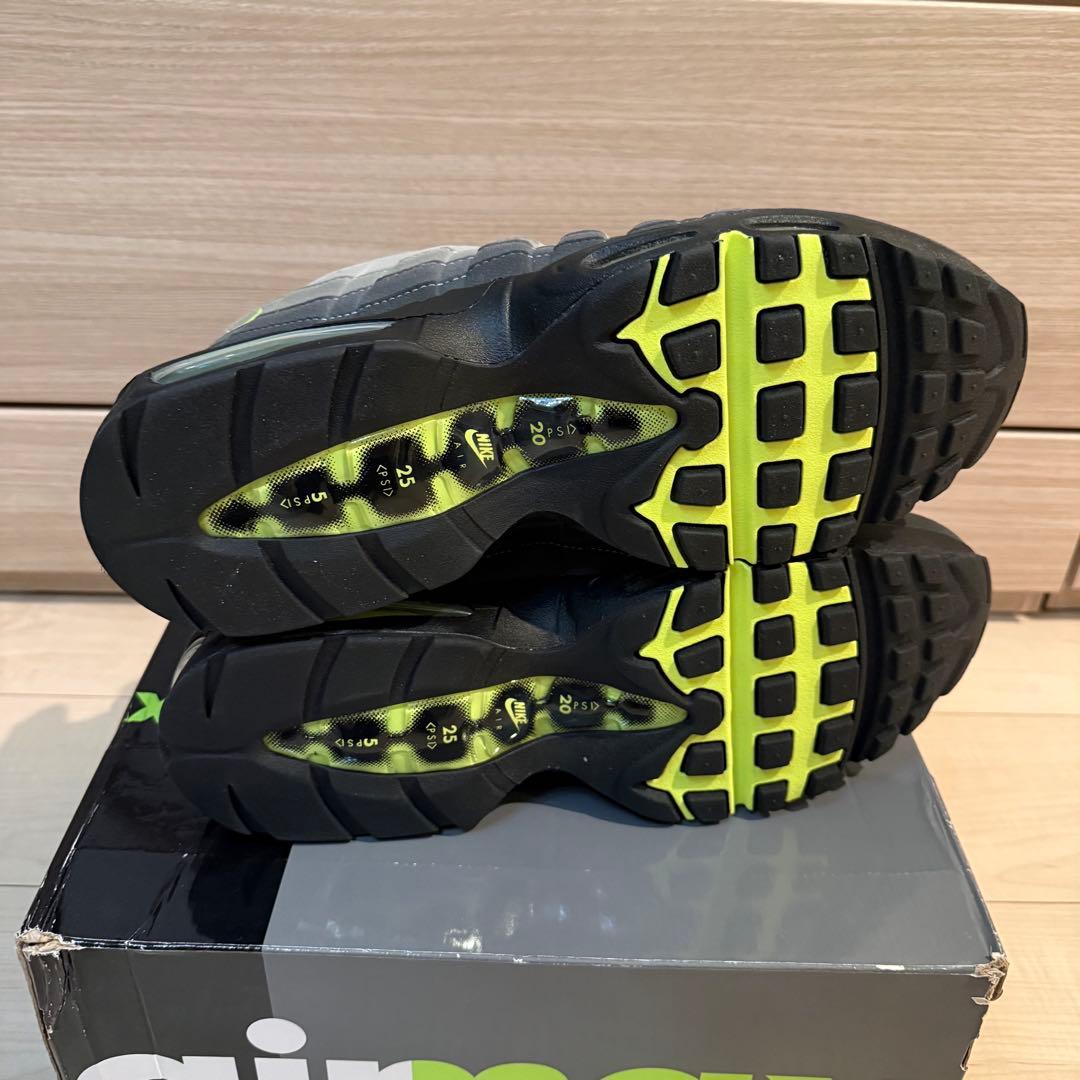 新品未使用品 ナイキ エアマックス95 ネオン イエロー 31cm