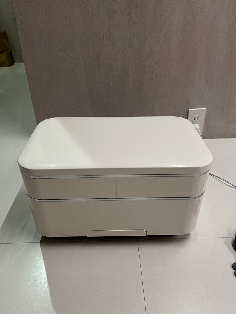 サキナビジュー　美顔器　SAQINA