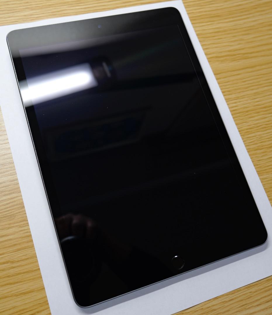 Apple iPad 64GB Wi-Fi スペースグレイ （第9世代）