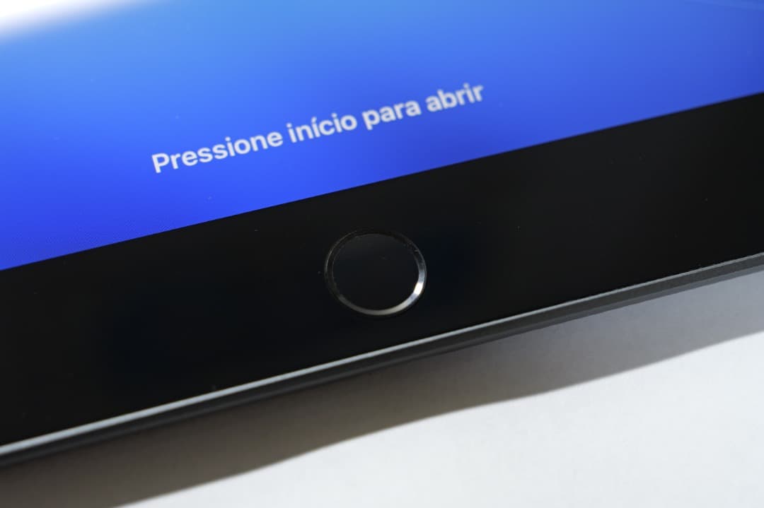 Apple iPad 64GB Wi-Fi スペースグレイ （第9世代）