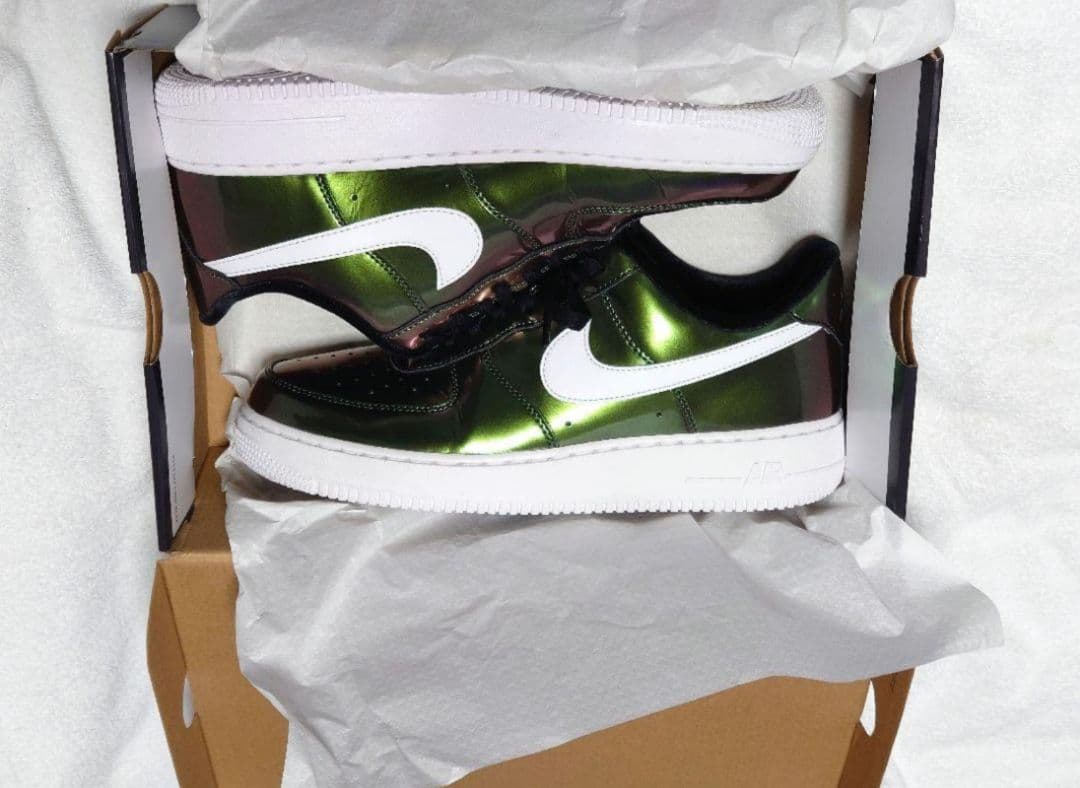 ナイキ エアフォース1 '07 LV8 メタリック マジョーラカラー オーロラ