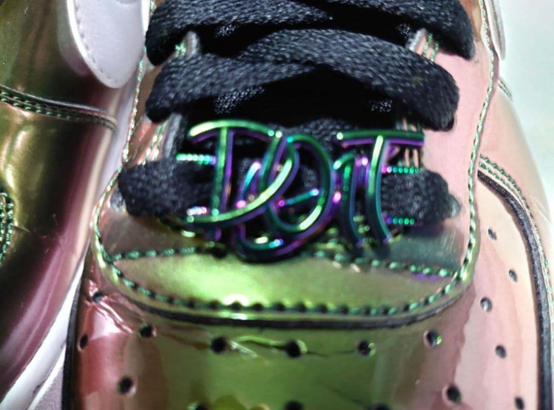 ナイキ エアフォース1 '07 LV8 メタリック マジョーラカラー オーロラ