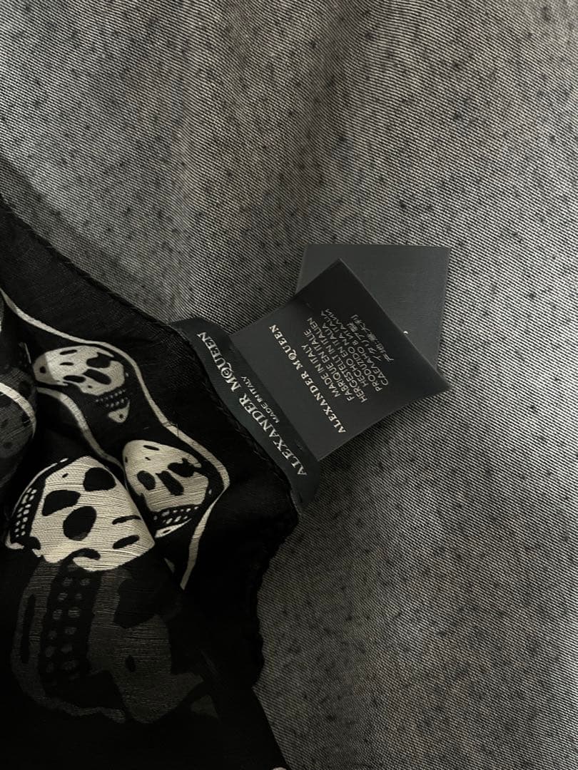 アレキサンダーマックイーン スカル スカーフ シルク100%