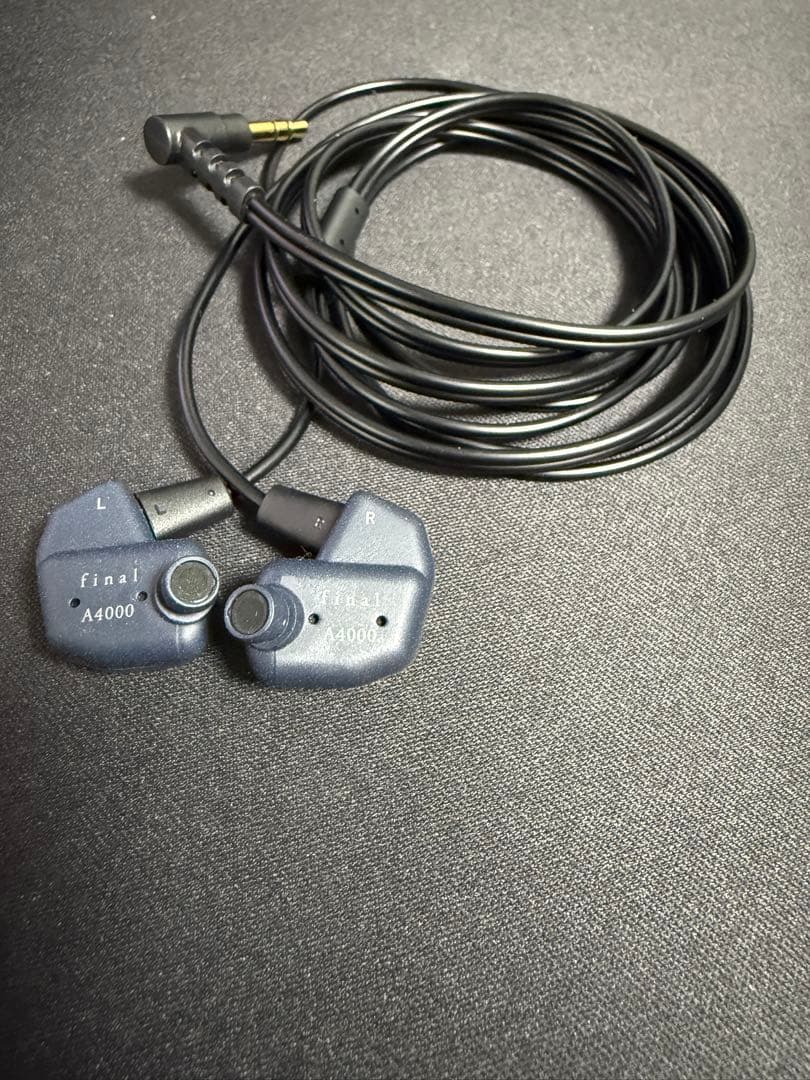 イヤホン final A4000