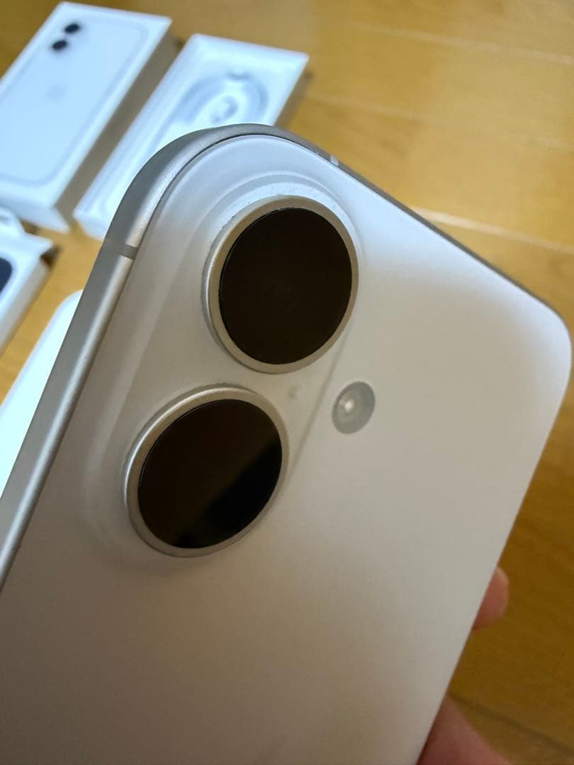 iPhone16 128GB ホワイト SIMフリー ＋純正ケース