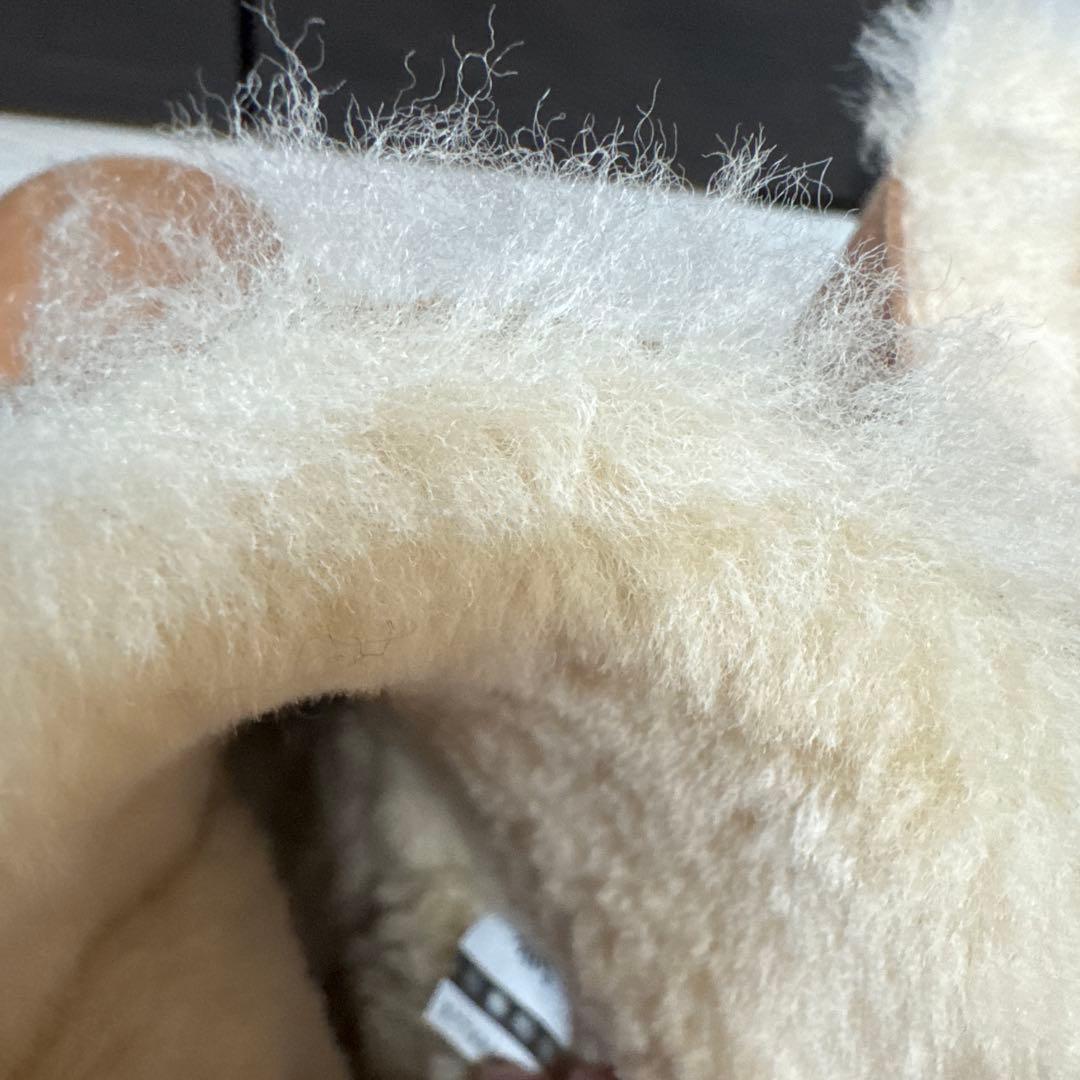 UGG ベイリーボタン　チェスナットUS7