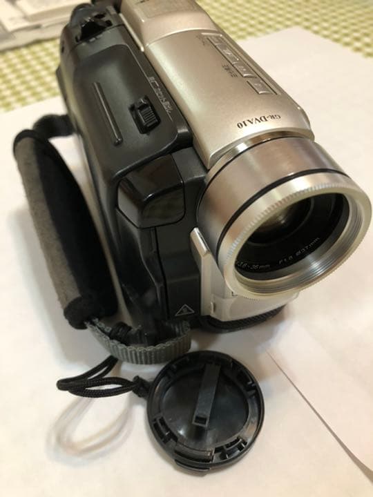 ビデオカメラ GR-DVA10