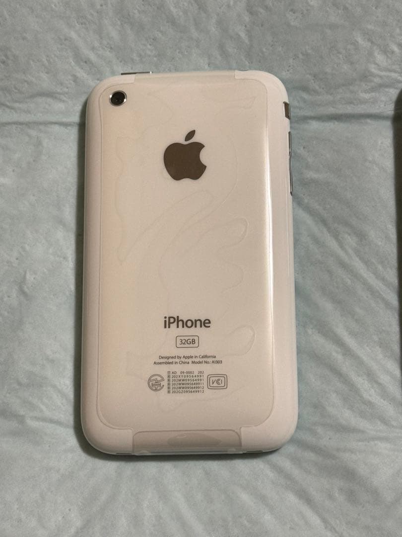 スマートフォン本体 iPhone 3GS Black 32 GB Softbank