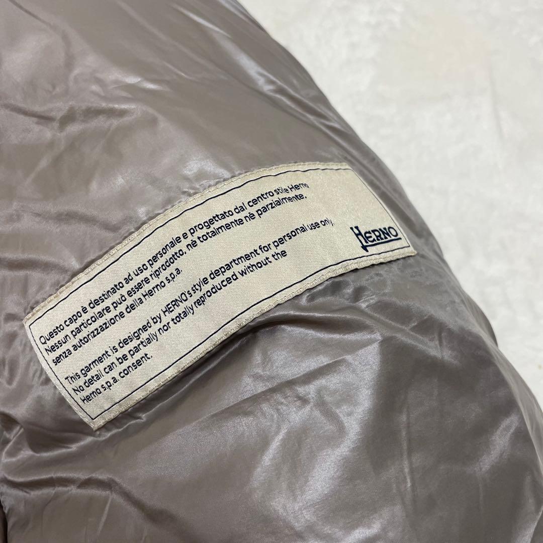 【美品】ヘルノ ポーラーテック ダウンコート 44 2XL相当 グレージュ