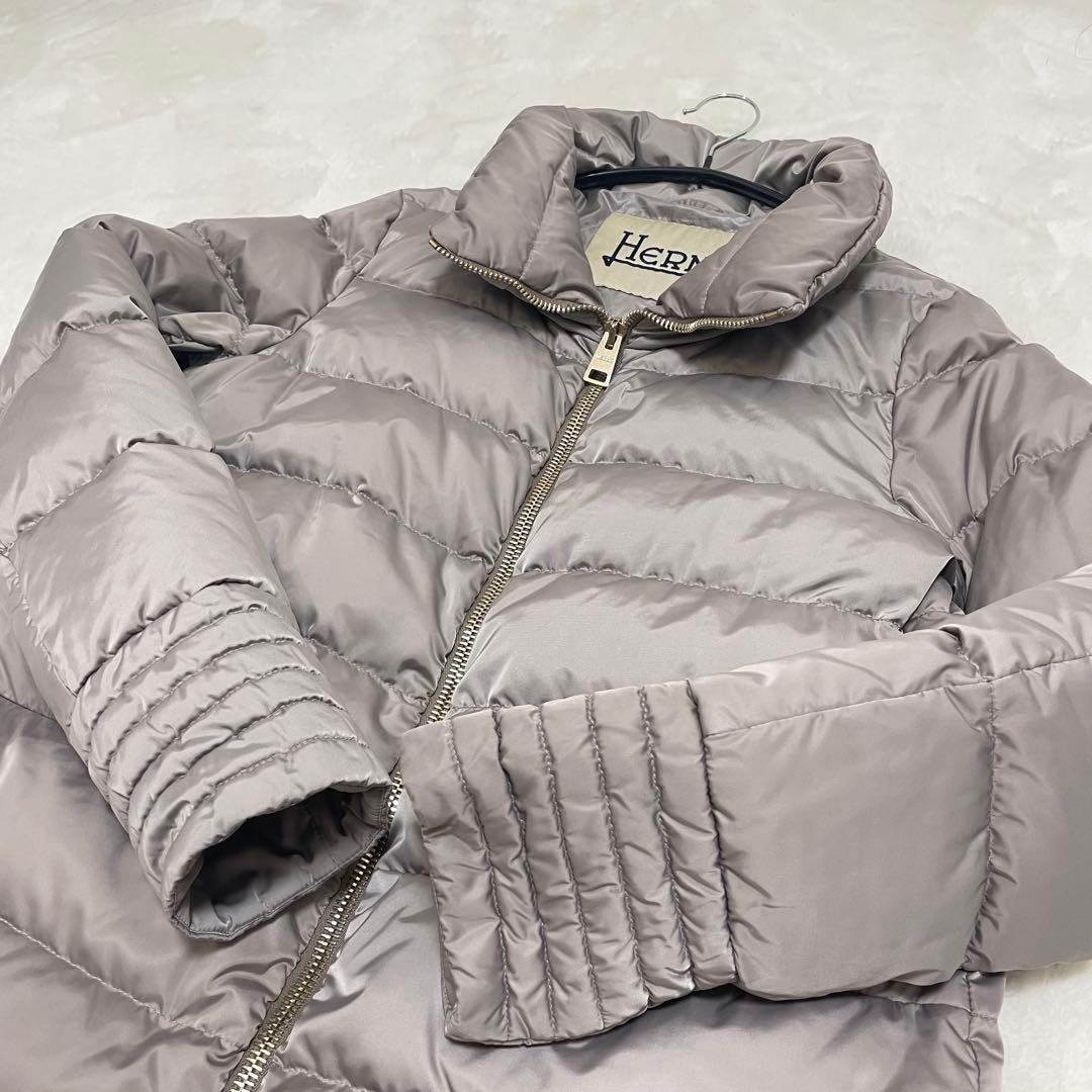 【美品】ヘルノ ポーラーテック ダウンコート 44 2XL相当 グレージュ