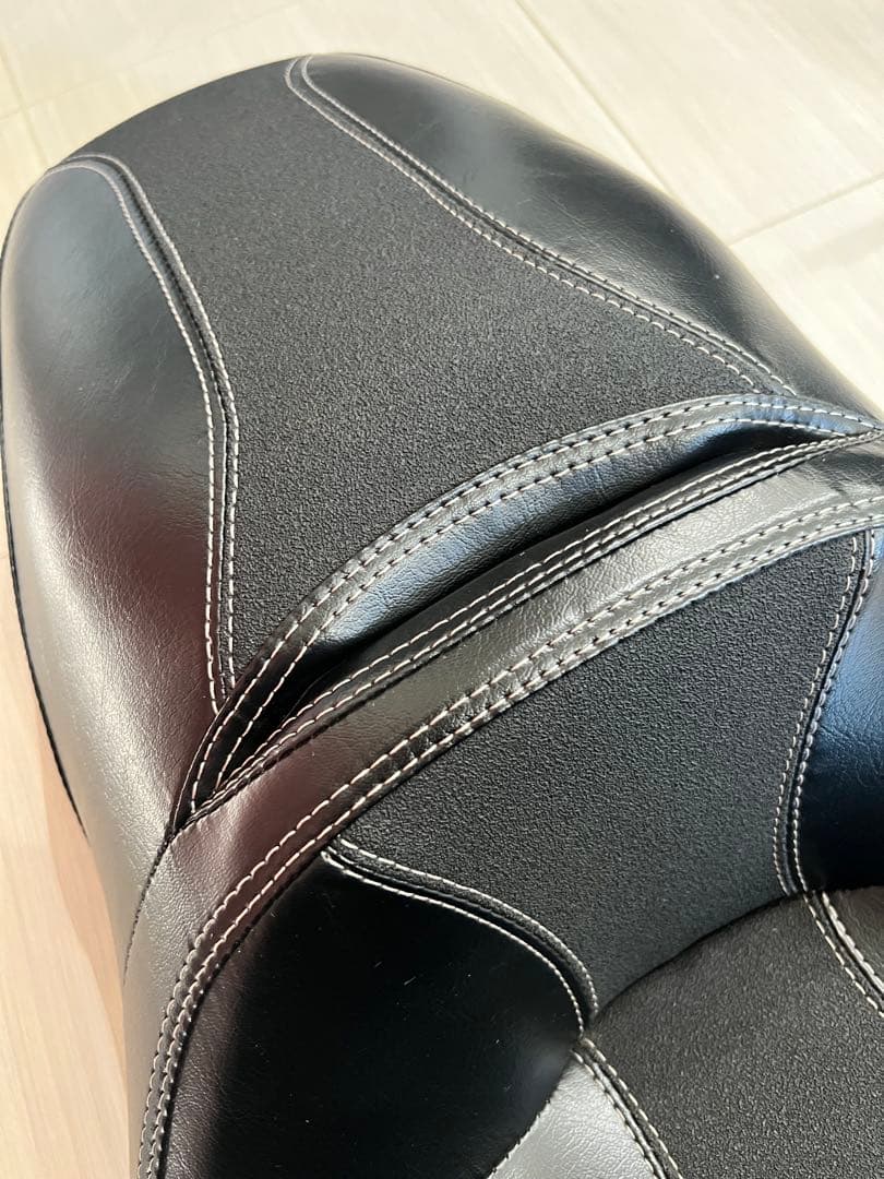 ★美品★Hurleyハーレー純正 2UP シート （張替えカスタム）