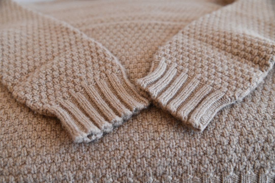 ドルモア ラムズウール タートルネック プルオーバーニット サイズ42 ベージュ