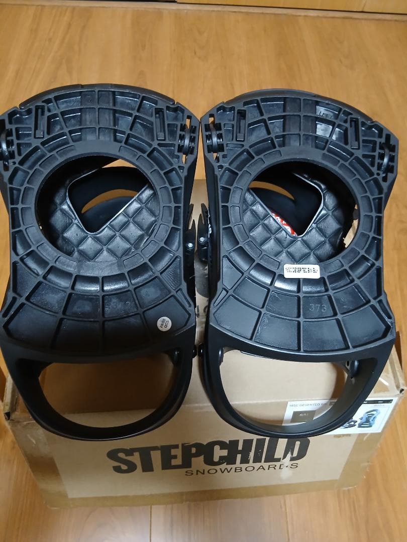 新品未使用/STEPCHILD スノーボードビンディング