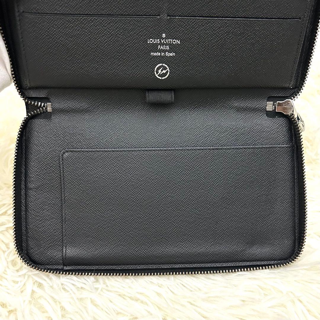 LOUIS VUITTON モノグラム エクリプス フラグメント デザイン 財布