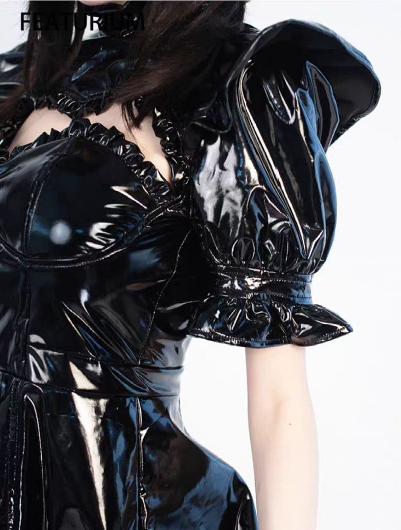 エナメルドレス