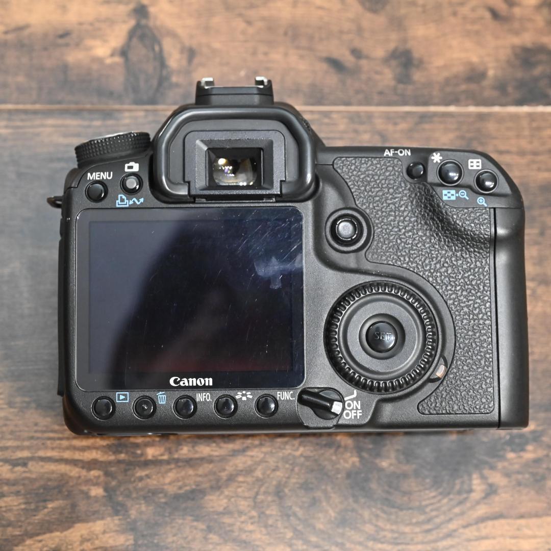 ✧美品✧CANON EOS50D EF-S18-55 バテグリ付