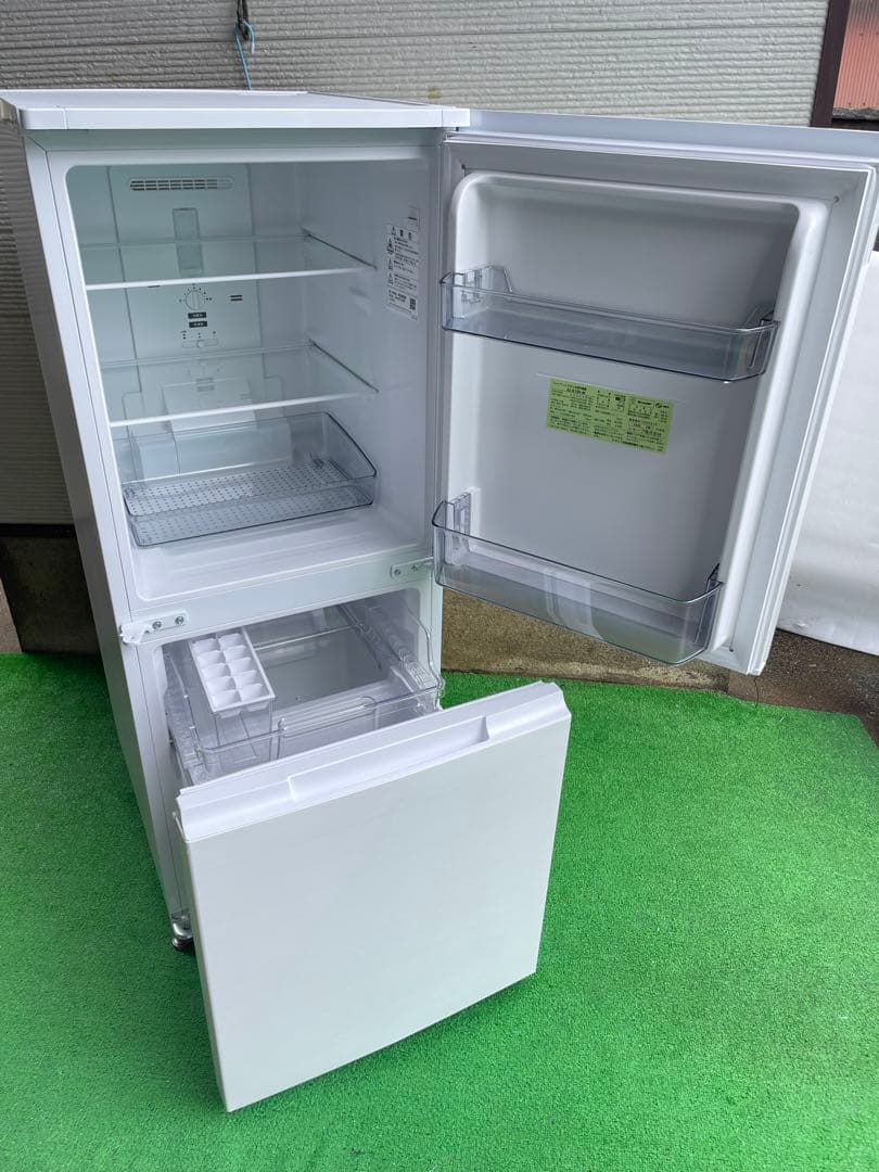754極美品✨ シャープ 左右付け替え可能2ドア冷蔵庫 おしゃれホワイト 高性能