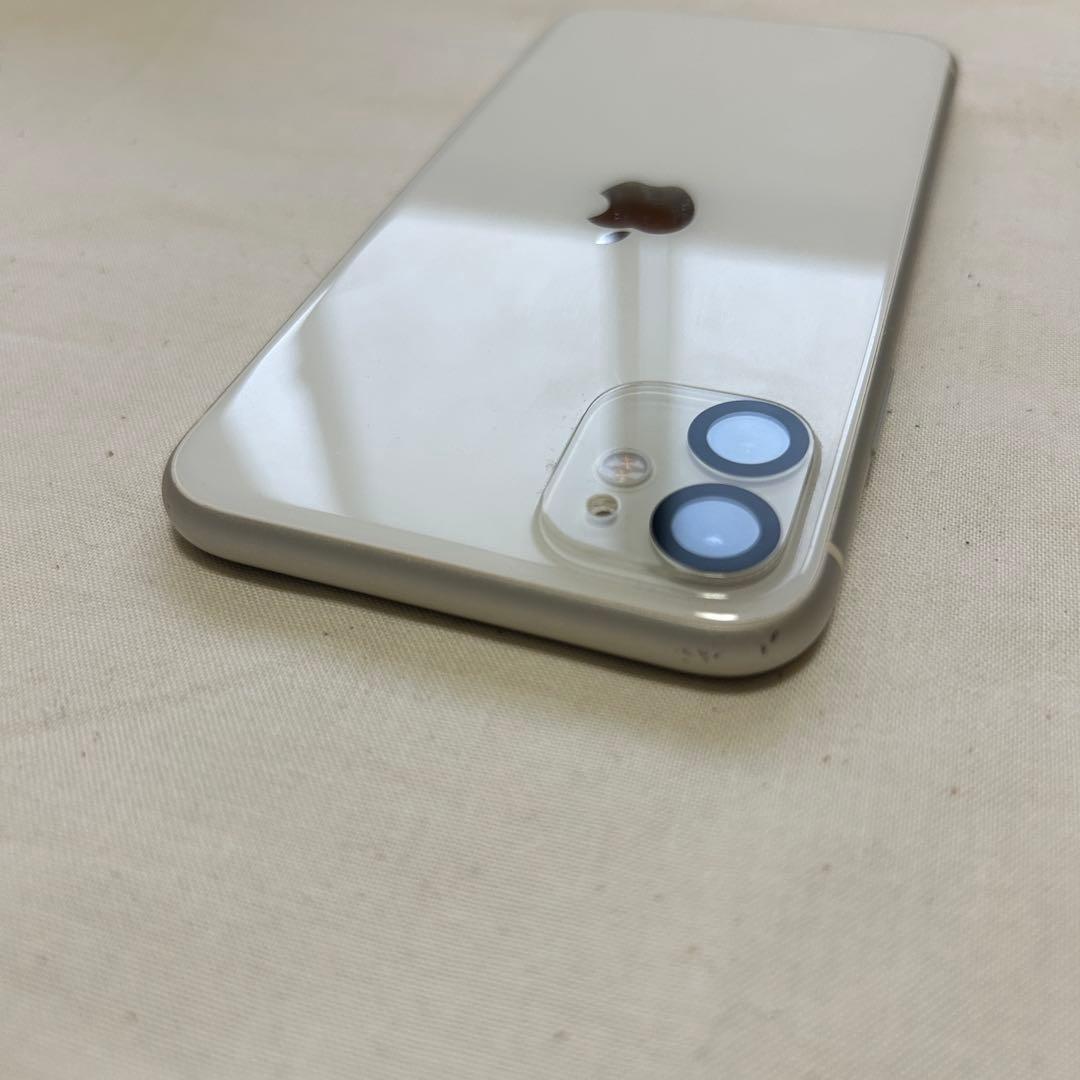 iPhone 11 ホワイト 本体　256
