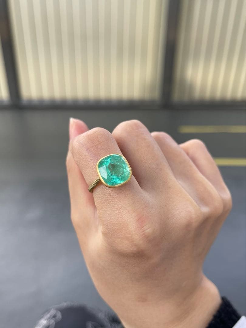 はな　talkative エメラルドリング　12号