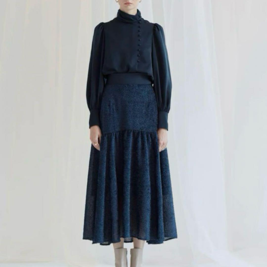 Audire ブラウス　ネイビー　ボタン