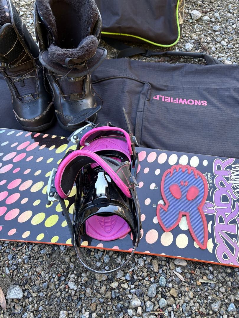 FLOWスノーボード 135 ビンディング、ブーツ付き引き取り大歓迎