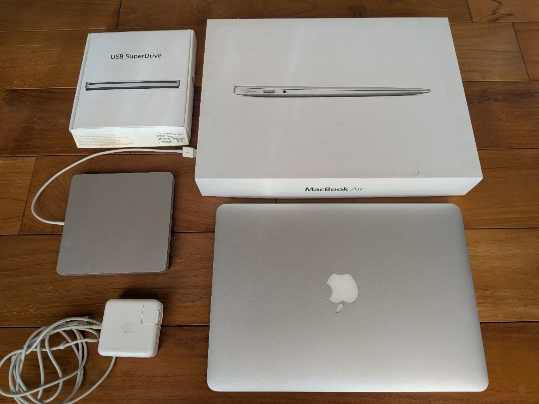 MacBook Air/USB SuperDrive/充電ケーブル付き