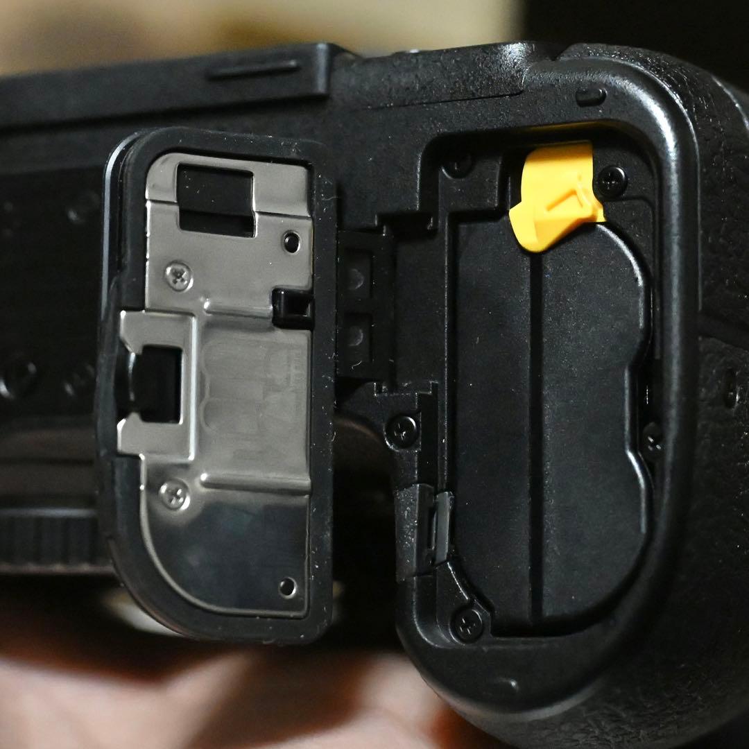 【中古】Nikon Z5 24-50 レンズキット