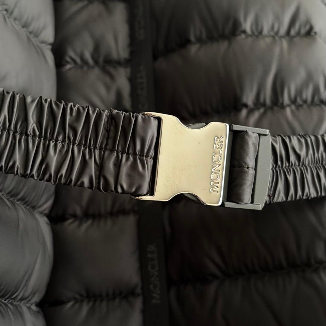 【新品タグ付き✨最新モデル】モンクレール　OREDONNE 黒　ダウンコート