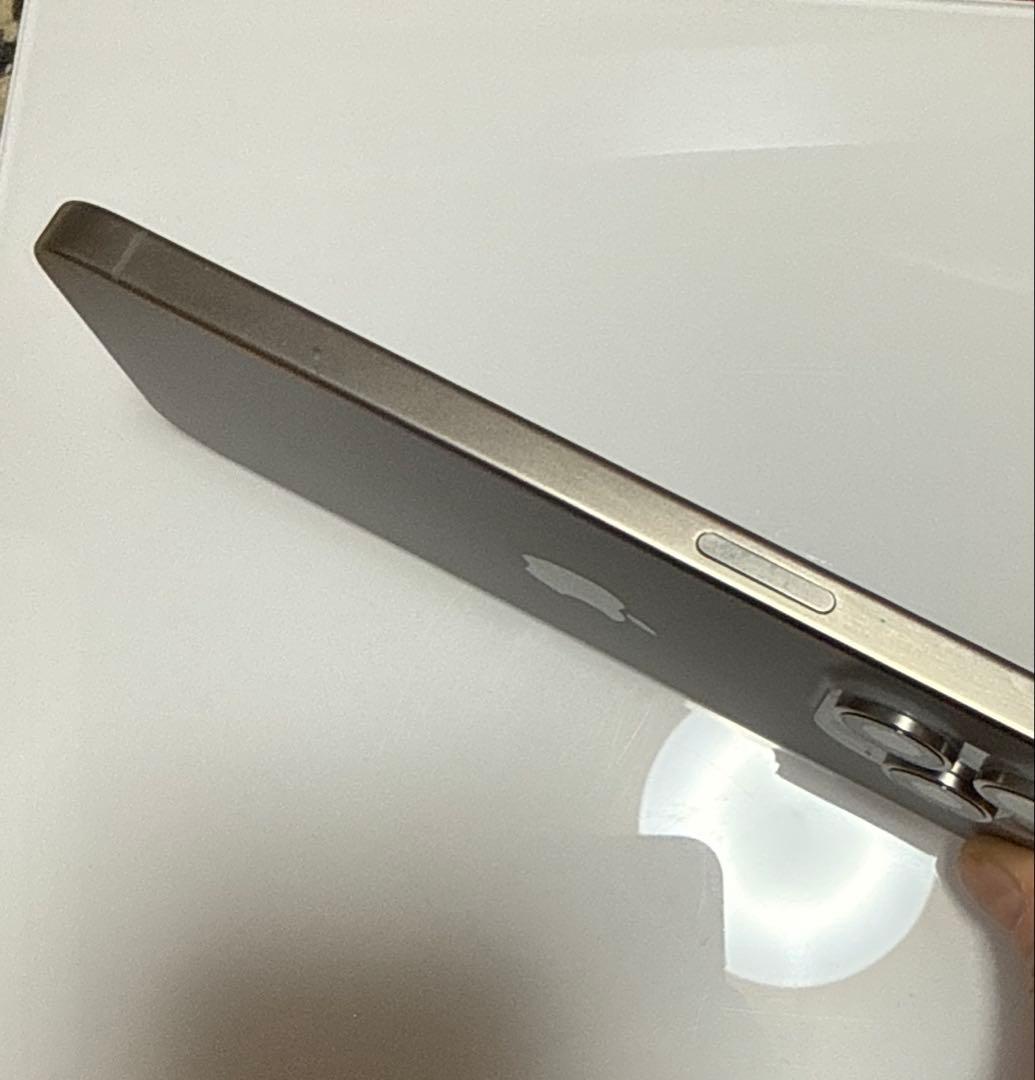 Apple iPhone 15Pro max 本体　難あり