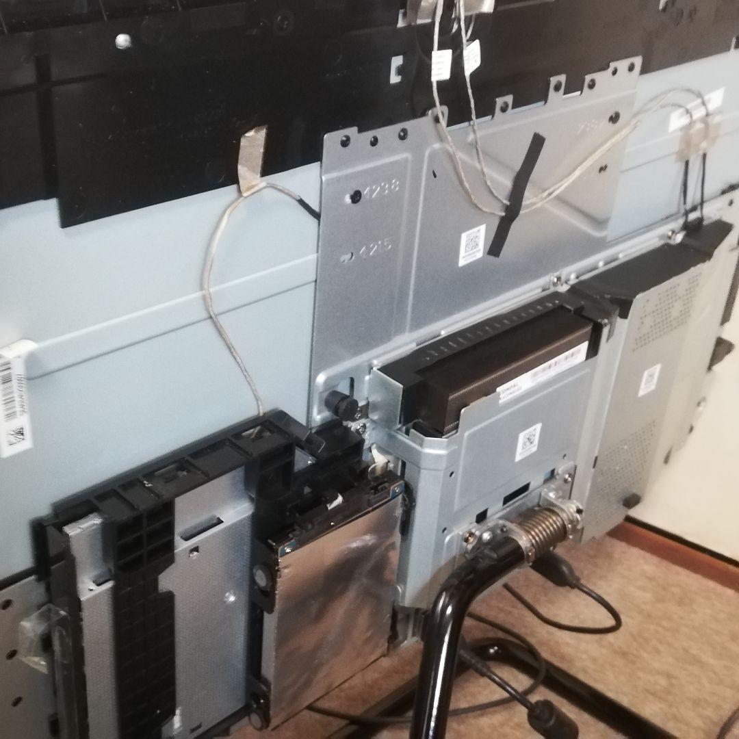 レノボ 超狭枠24インチ体型PC　第9世代i5　8G/512SSD/HDD1T