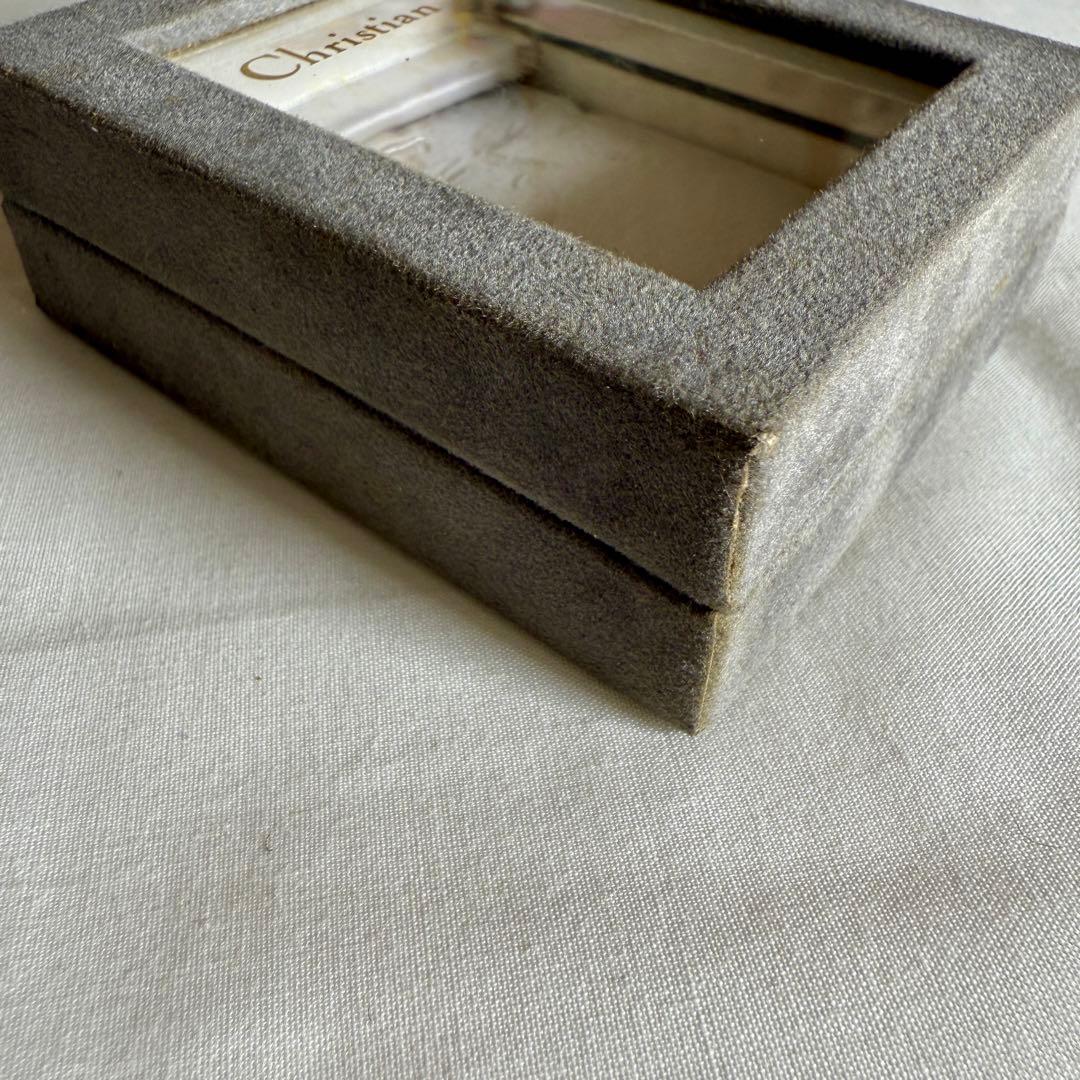 Christian Dior＊ゴールドリボンブローチ