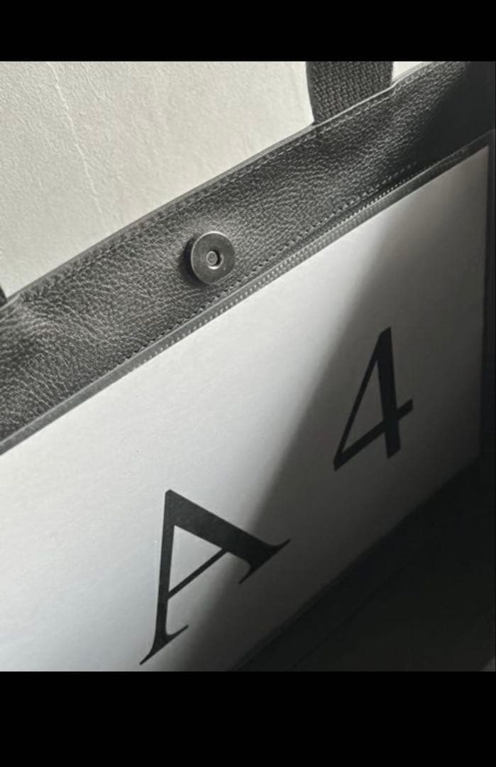 DECADE トートバッグ