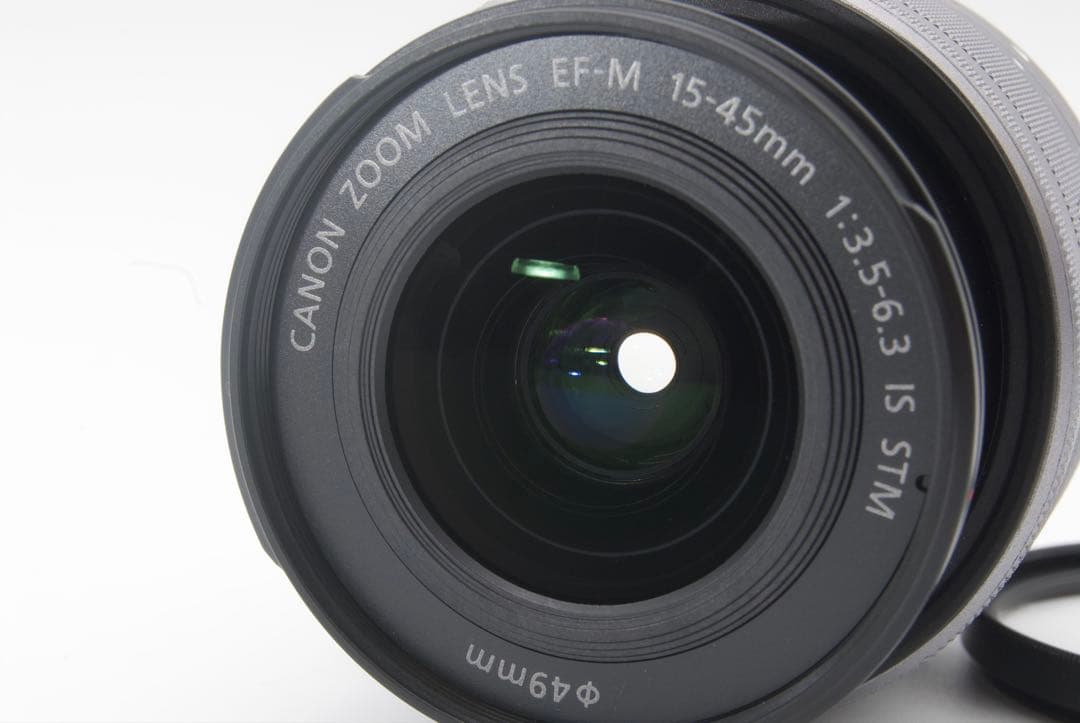 Canon EOS Kiss M レンズキット　Wi-Fi搭載　小型軽量　美品