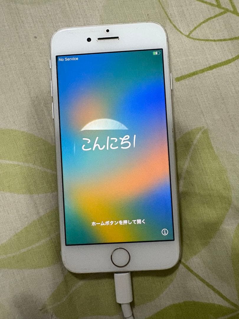 iphone8本体　64GB