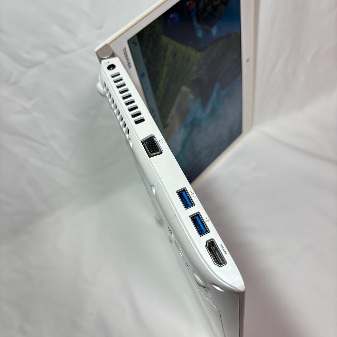 X095【美品】13.3型FHD/i3第4世代/8GB/256GB/DVD-RW