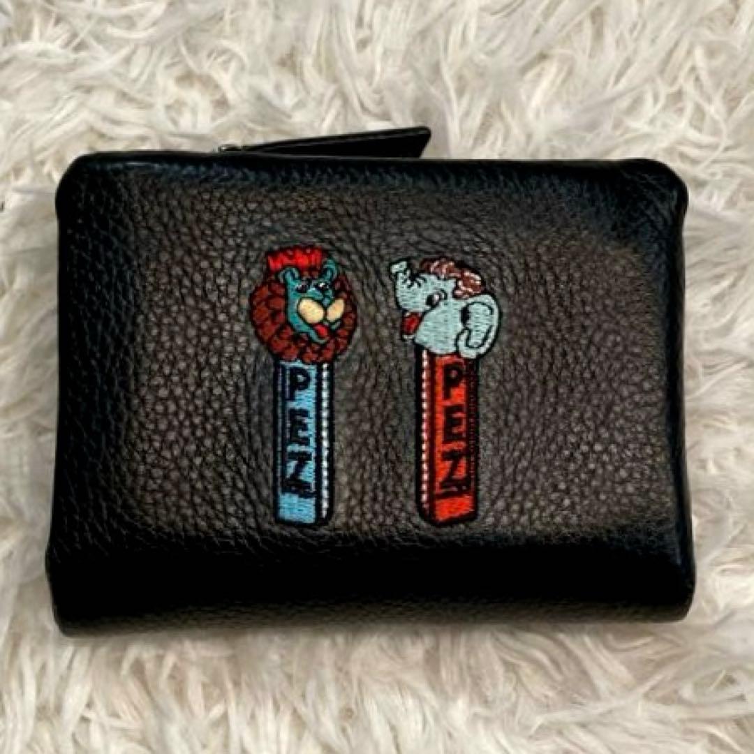 【美品】ear PAPILLONNER×PEZ 刺繍　二つ折り財布 黒