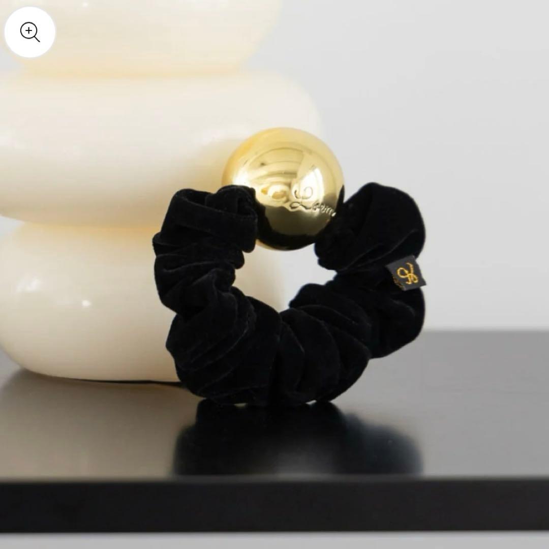 【新品•未使用】LOEM TOKYO ロエムトウキョウ　ブラックmoonシュシュ