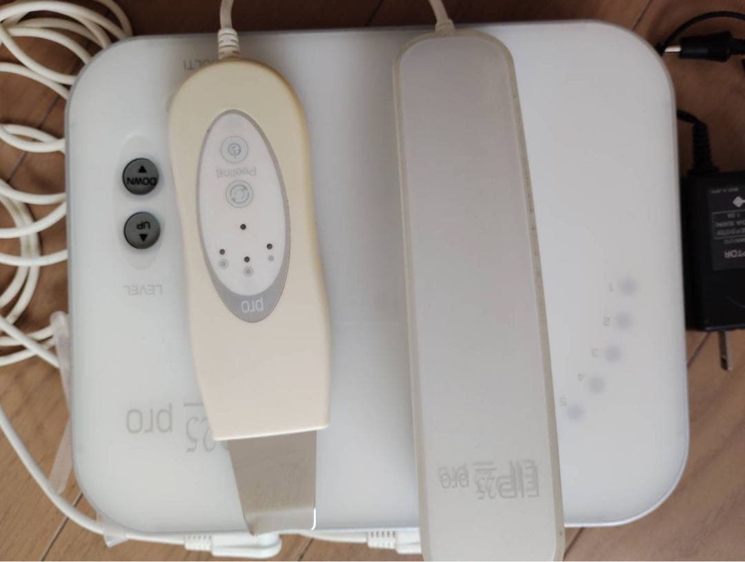 EIP25 pro 美顔器＋リフトアップ美容液