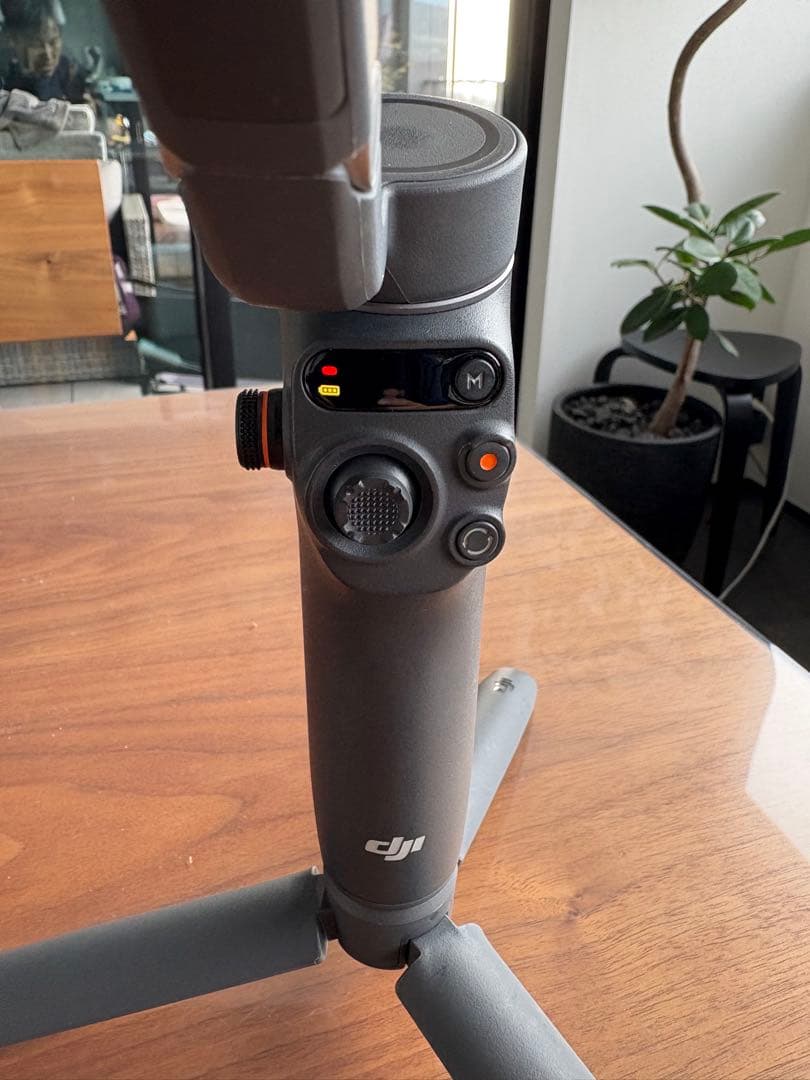 ⭐️20ヴェル　DJI Osmo Mobile 6