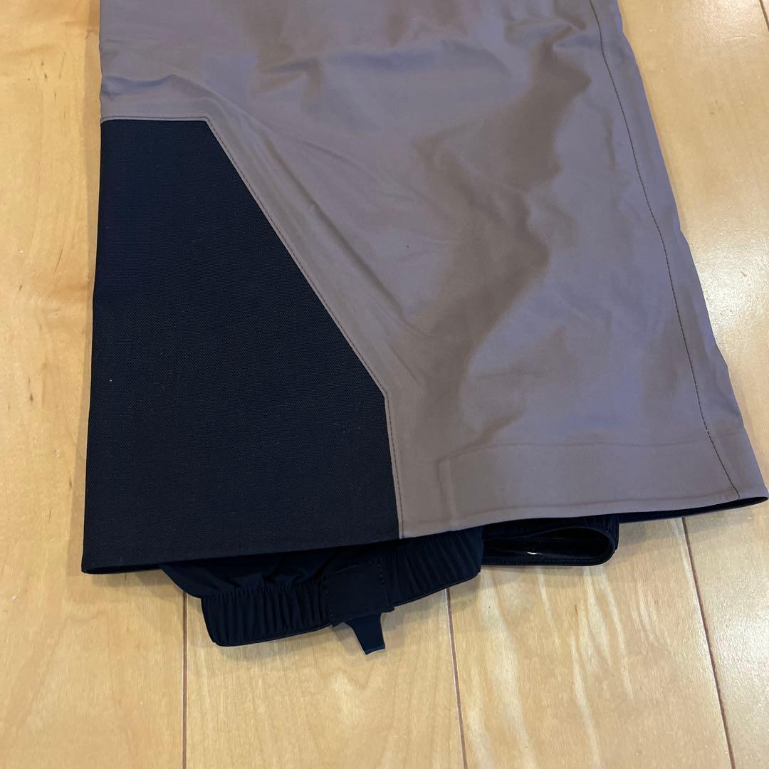 ノースフェイス　パウダーガイドライトビブ