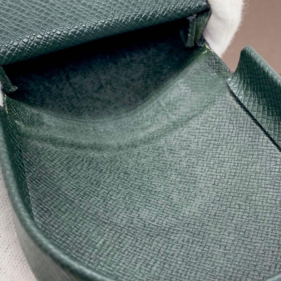 ルイヴィトン タイガ ポルトモネ キュベット 深緑 ケース M30371