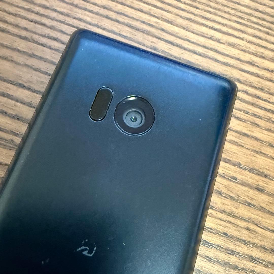 美品 docomo SH-02L 折り畳み式 ブラック 携帯電話 シャープ